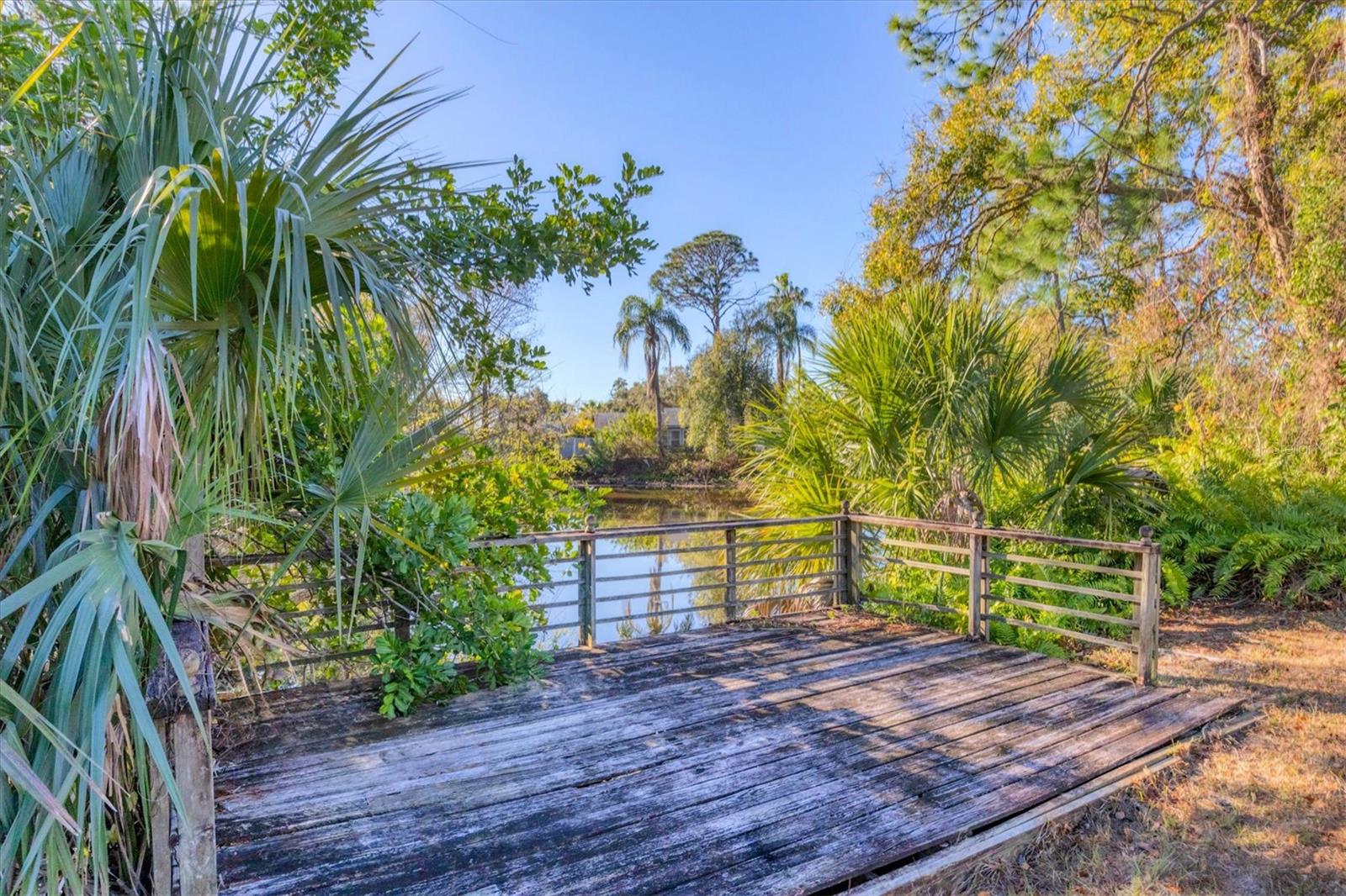 WOODPINE LAKE - Residential