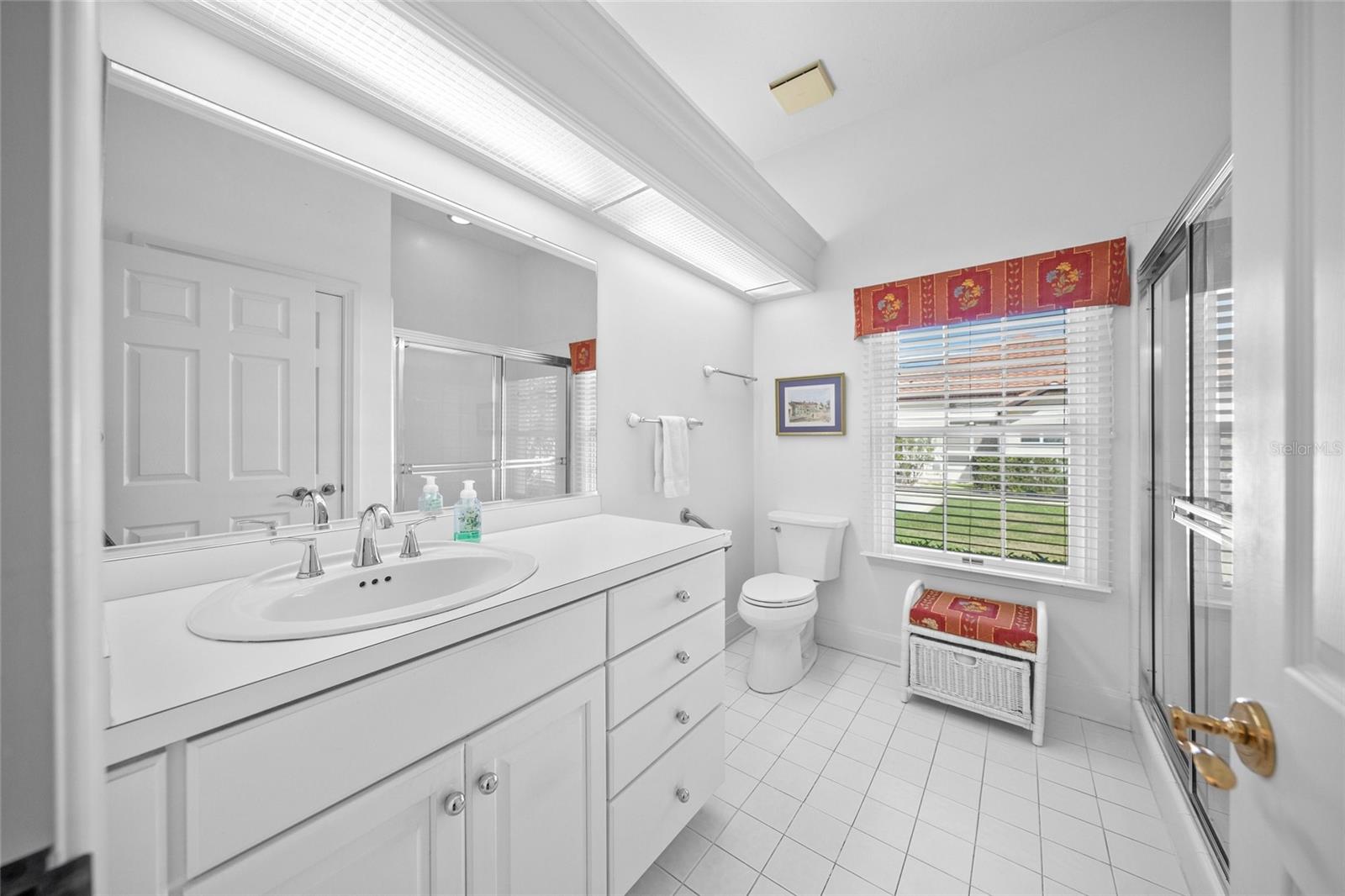 LAUREL OAK ESTATES - Residential