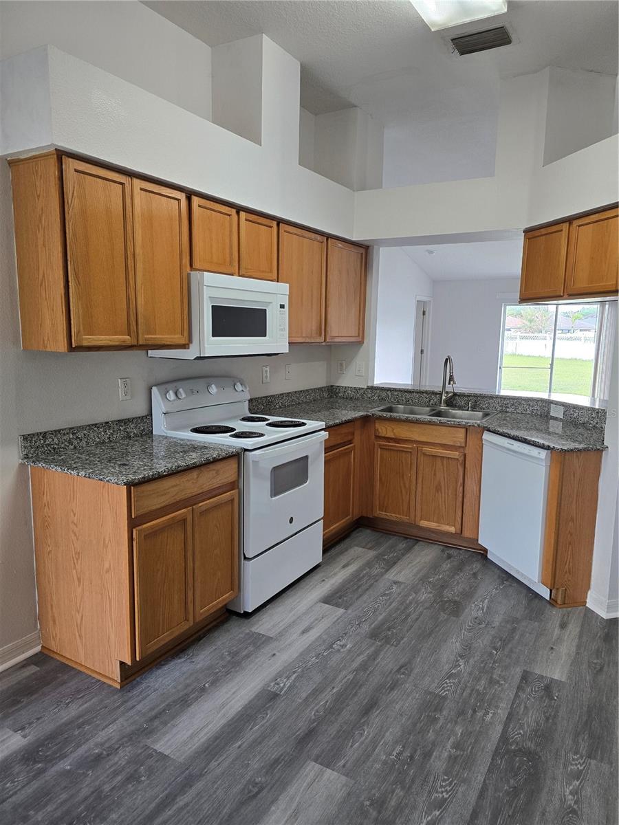 SUMMERFIELD VILL I TR 21 UN - Residential