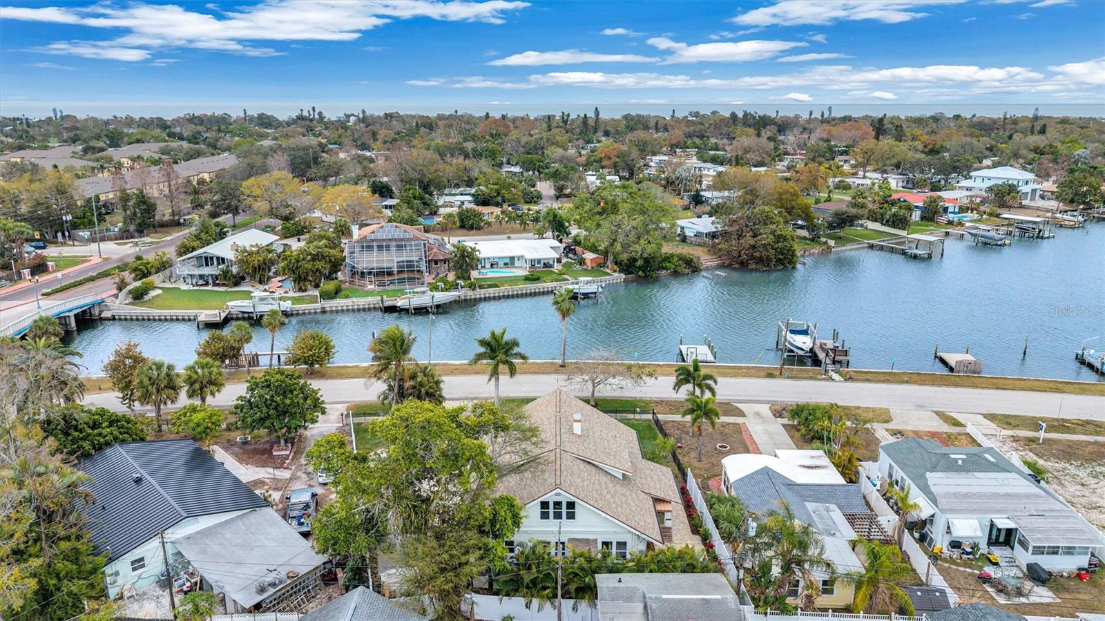 BAYOU BONITA - Residential