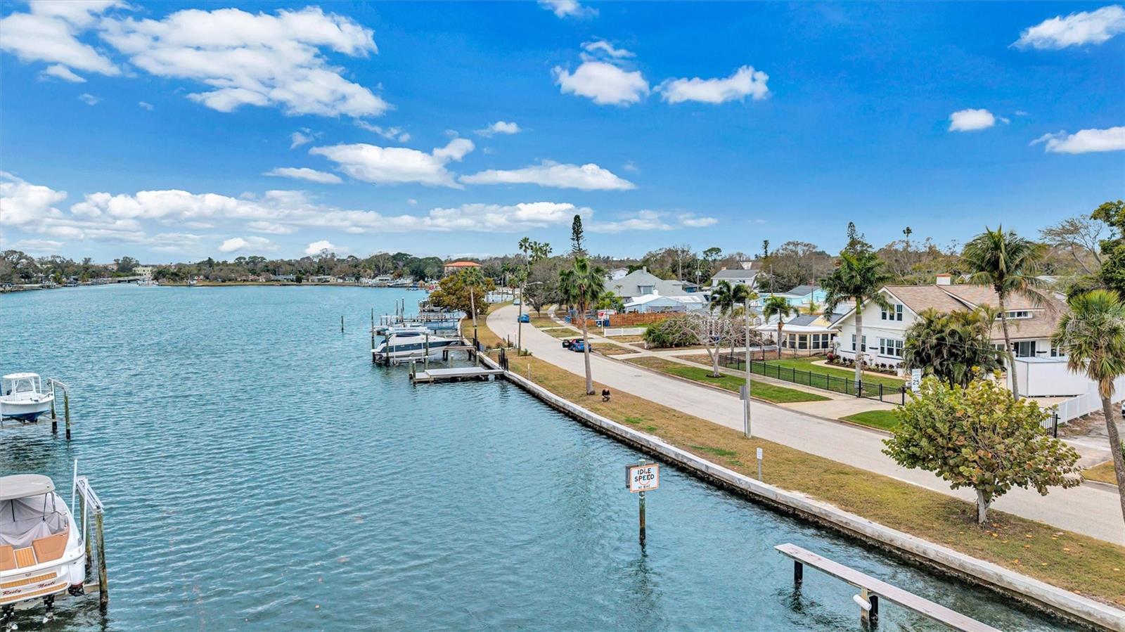 BAYOU BONITA - Residential