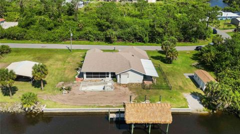 A home in PORT CHARLOTTE