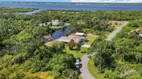 A home in PORT CHARLOTTE