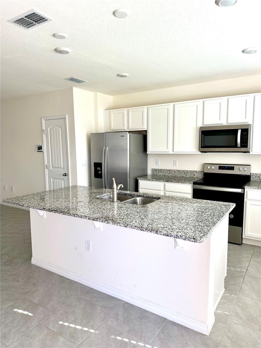 WATERLEIGH - Residential Lease
