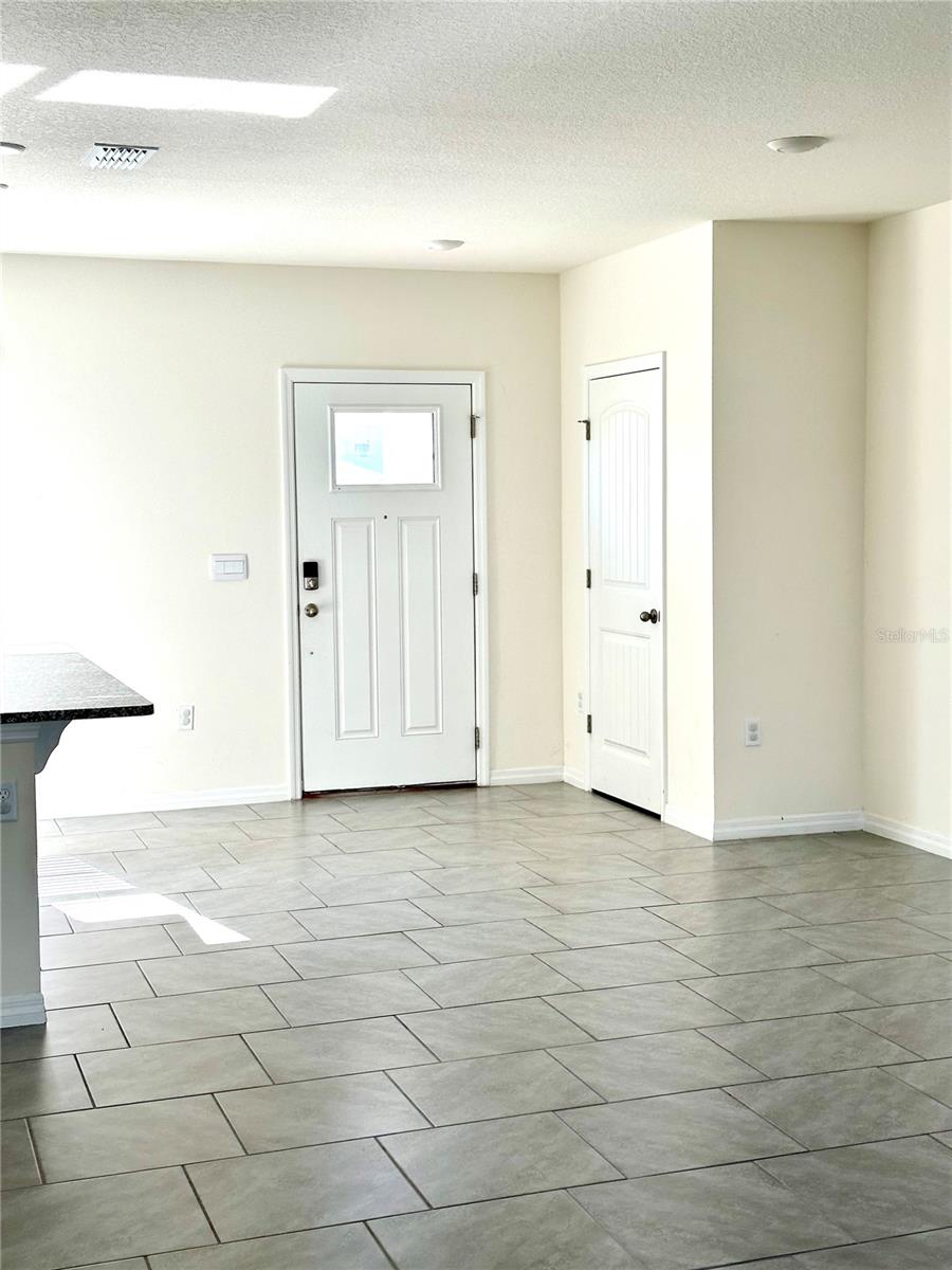 WATERLEIGH - Residential Lease