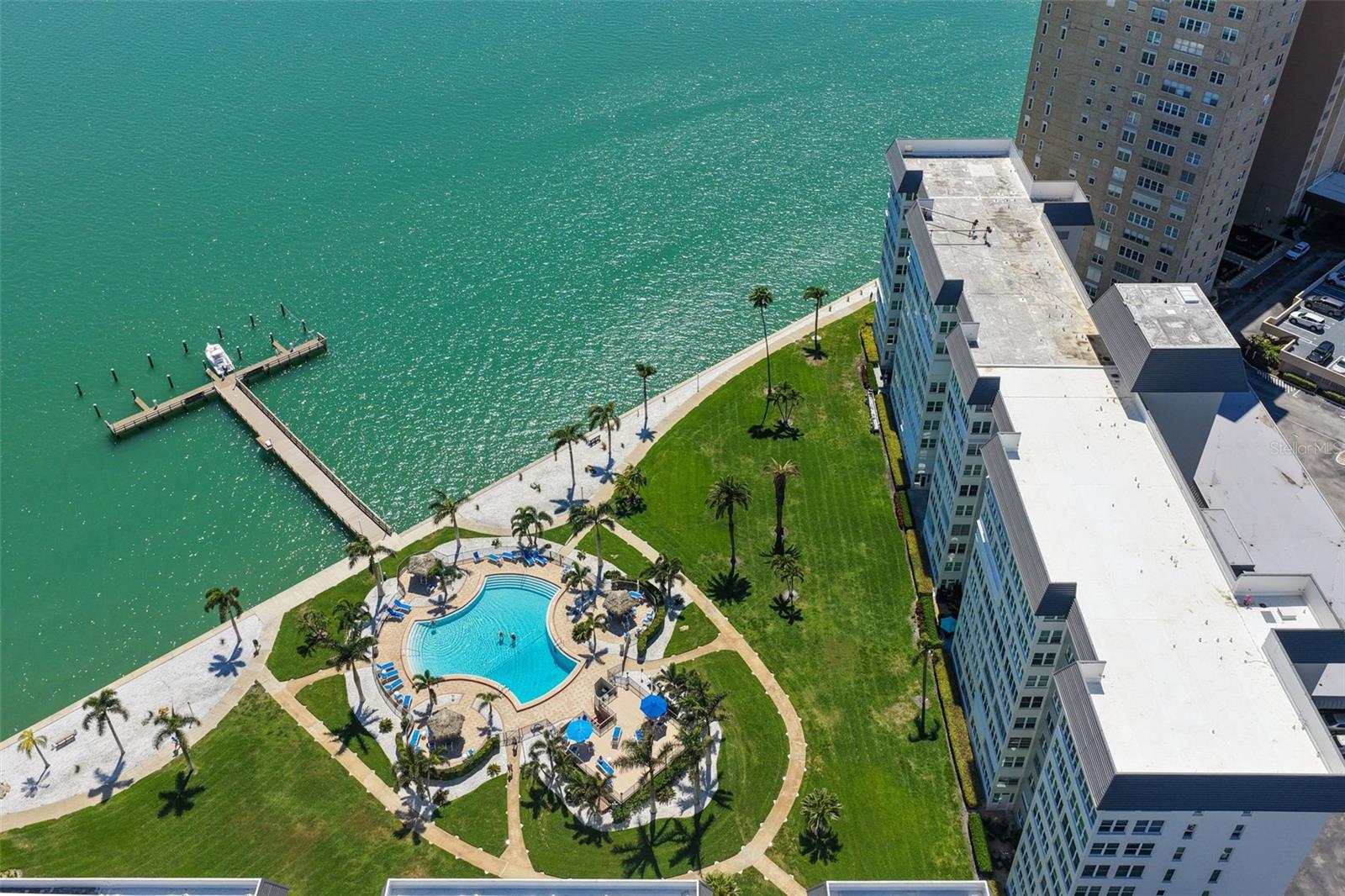 BAYWAY ISLES POINT BRITTANY THREE - Residential