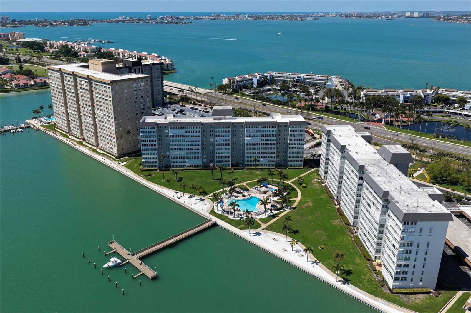 BAYWAY ISLES POINT BRITTANY THREE - Residential