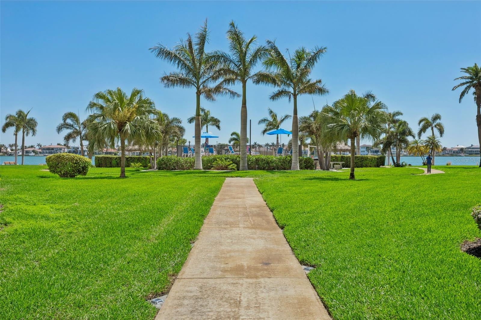 BAYWAY ISLES POINT BRITTANY THREE - Residential