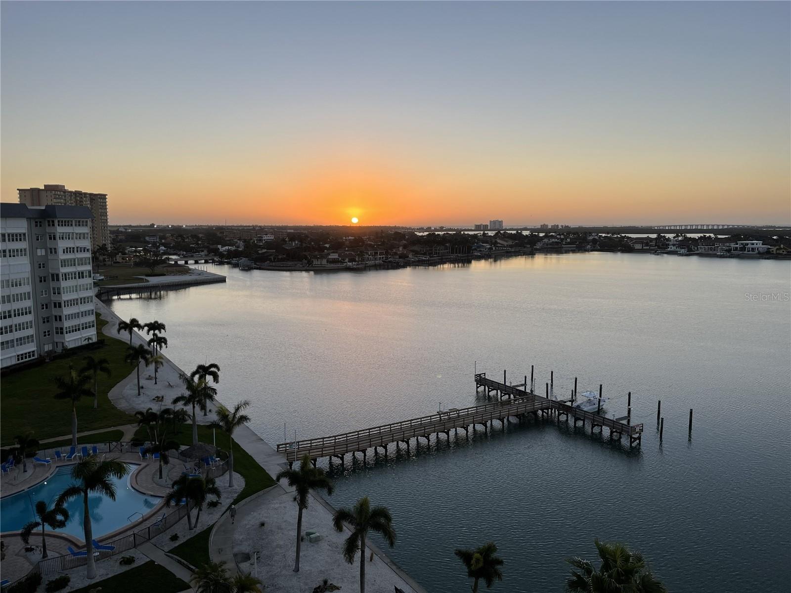 BAYWAY ISLES POINT BRITTANY THREE - Residential