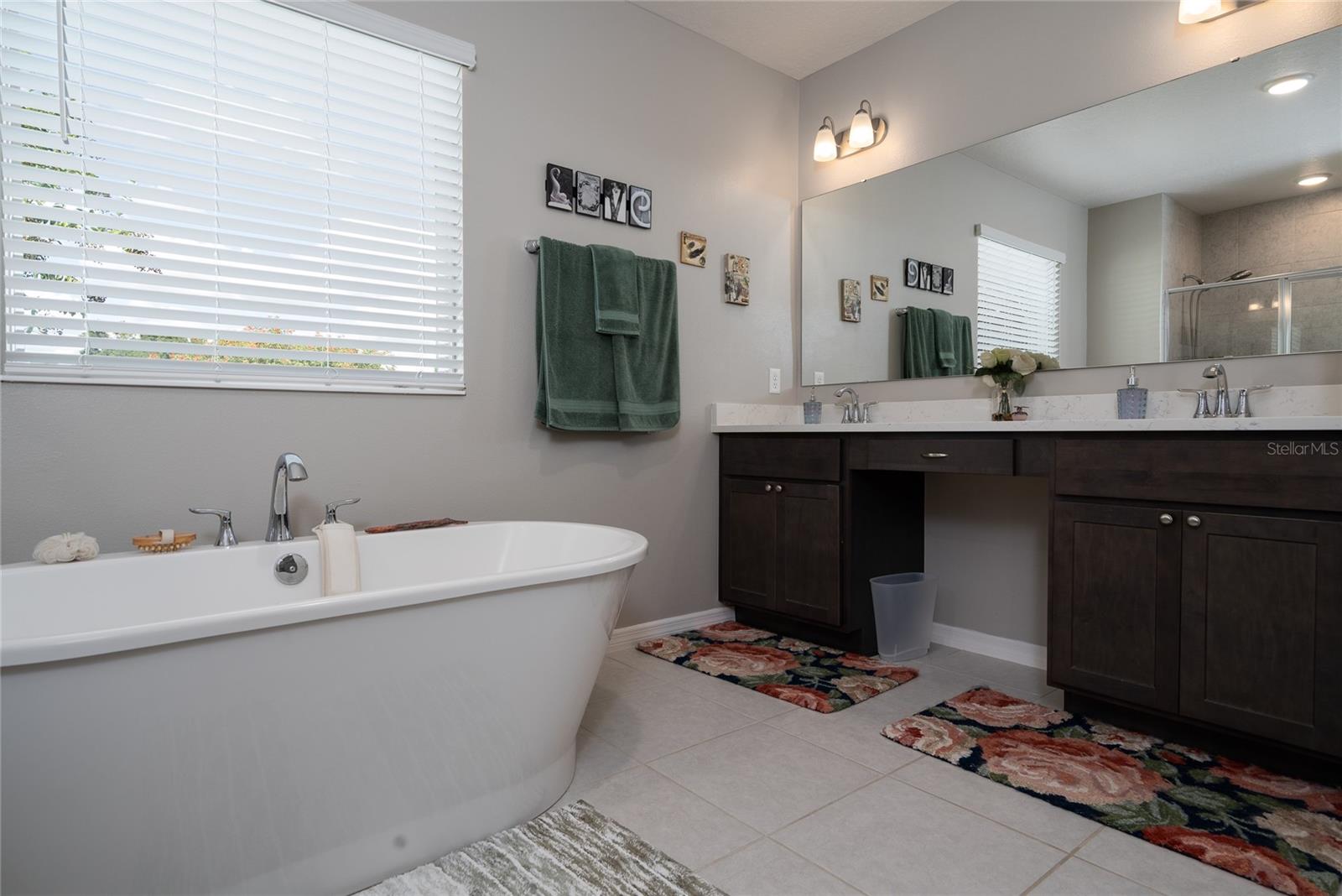 MALLORY SQUARE-PH 2 - Residential