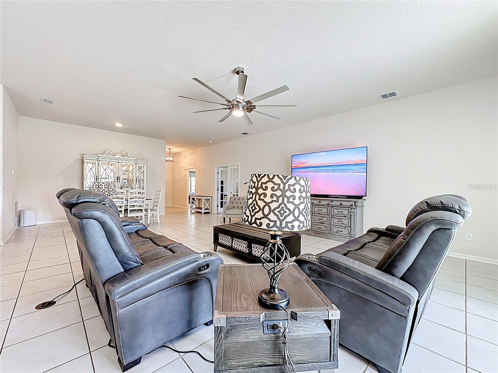 1 ZINNIA COURT
