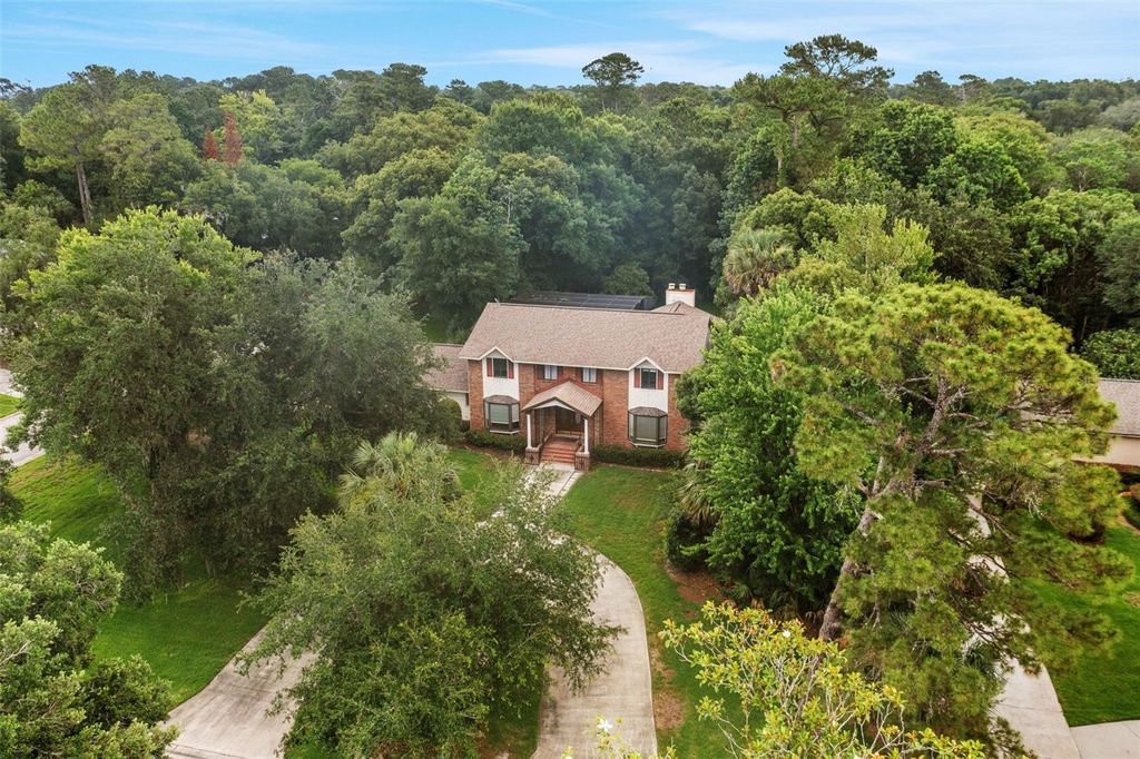 Photo of 230 Hunters Trail, Longwood, FL 32779 (MLS # O6411144)