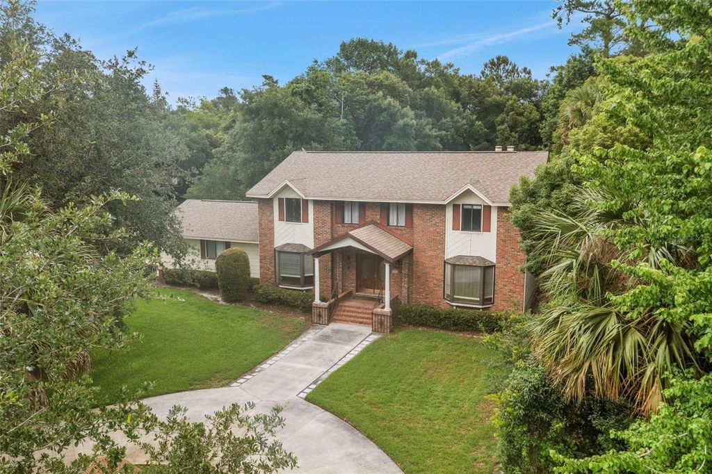 Photo of 230 Hunters Trail, Longwood, FL 32779 (MLS # O6411144)