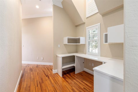 Tiny photo for 997 NW 63rd Court, Ocala, FL 34482 (MLS # OM731891)