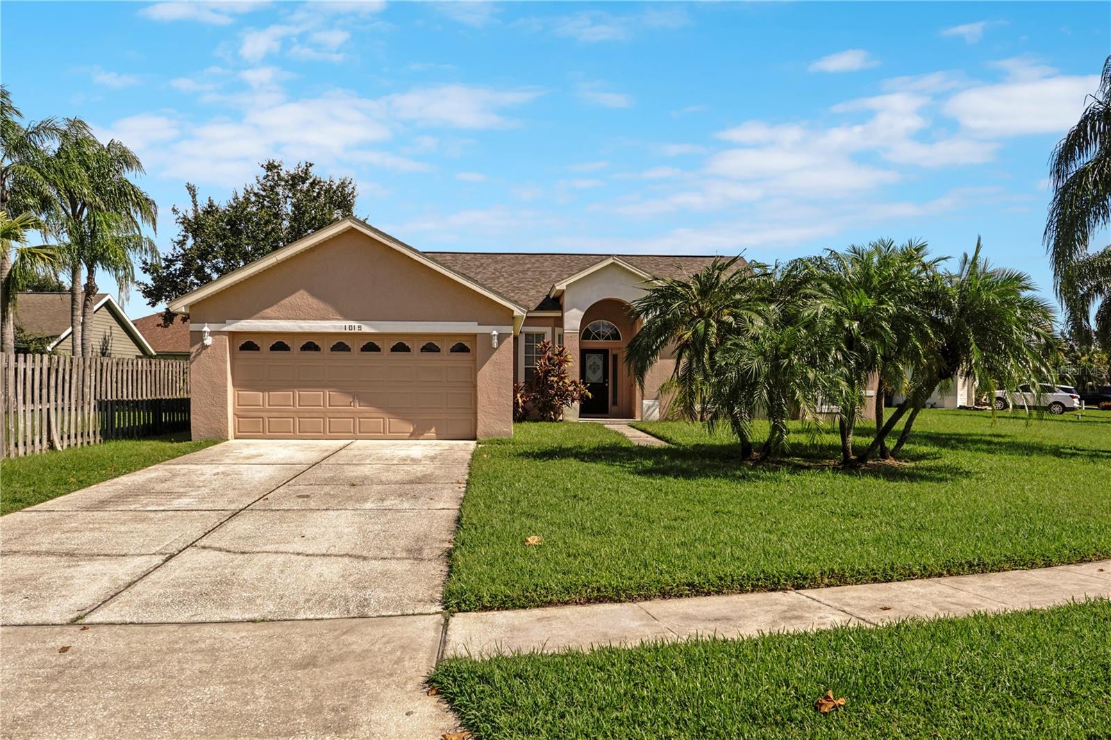 Welcome Home to this charming 3-bedroom, 2-bath residence boasting a gourmet kitchen, open-concept living, and luxurious primary suite. Features of this home include a covered rear patio , a den or home office, landscaped yard, and a 2-car garage. Ideally located near schools, shopping, and major highways for easy access to Orlando.
Call to schedule your private showing today!
