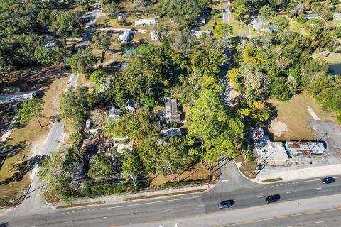 A home in APOPKA