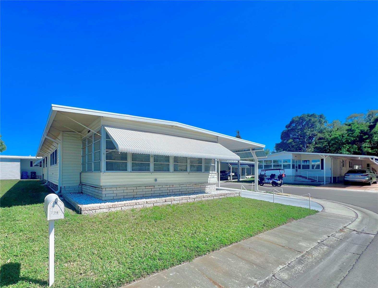 1100 BELCHER ROAD S 719
