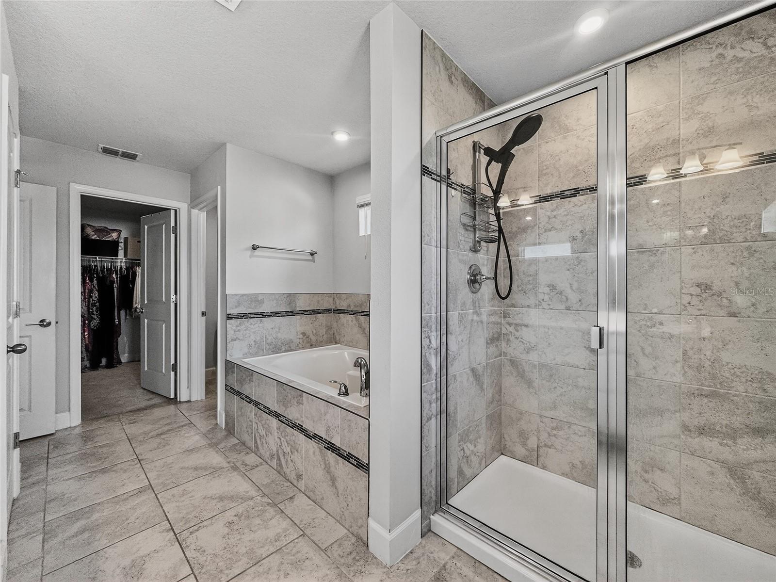 HAMILTON GARDENS PH 2A & 2B - Residential