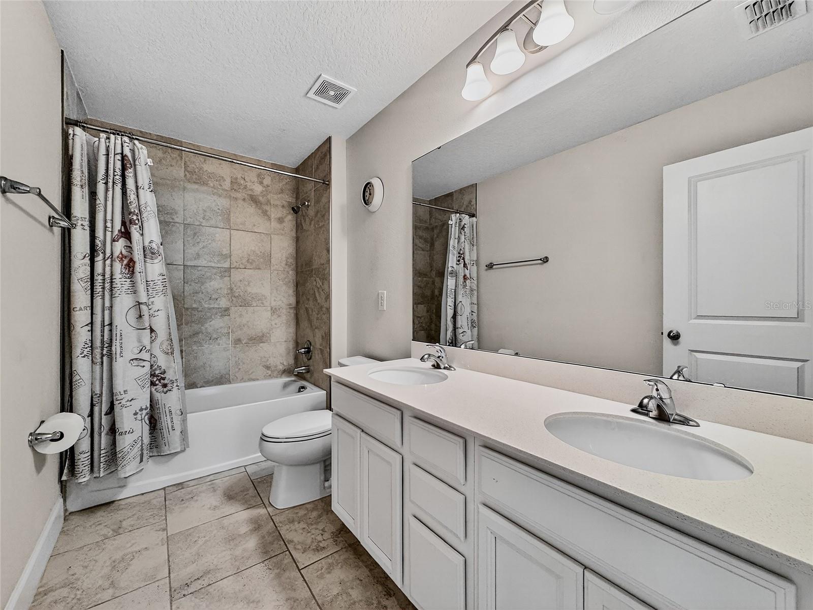 HAMILTON GARDENS PH 2A & 2B - Residential