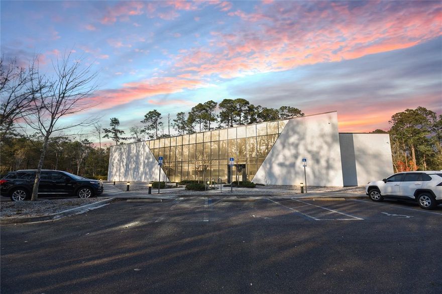 Presenting a premier Class A NNN investment opportunity in the highly desirable Southside Jacksonville market. This 11,248 SF flex office/warehouse, situated on 2.32 acres, features a 26’8” clear height and is equipped with both dock-high and grade-level doors for maximum efficiency. Fully leased to a national tenant with over 700 employees and annual revenues surpassing $439 million, this property ensures a secure and stable investment. Don’t miss this exceptional opportunity to own a premium asset in a thriving industrial market.
