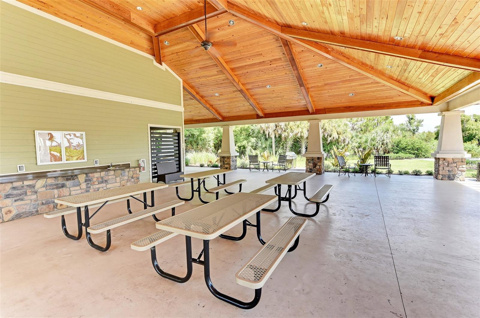 ARBOR LAKES ON PALMER RANCH - Residential