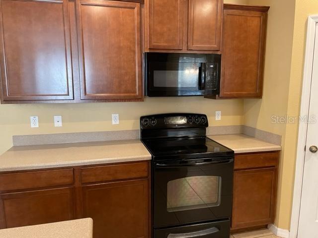 FISHHAWK RANCH PH 2 TR 1 - Residential Lease