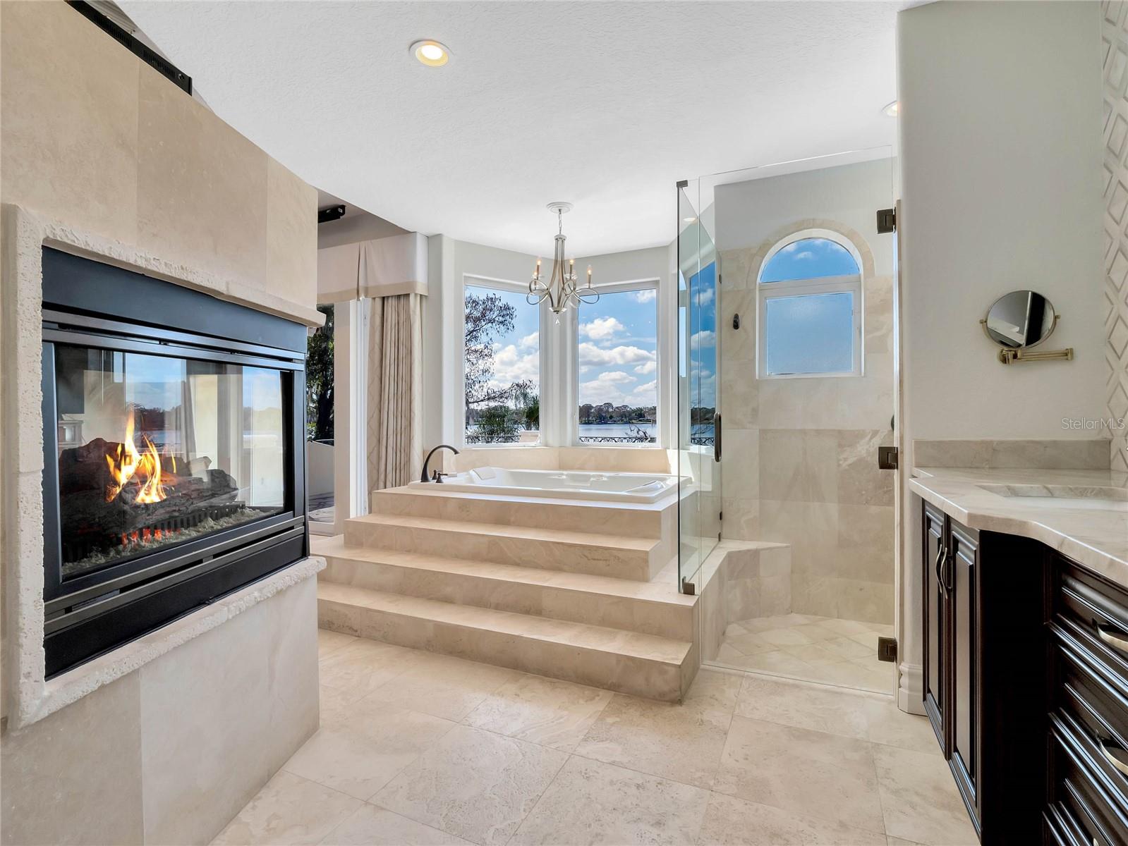 KILLARNEY POINT - Residential