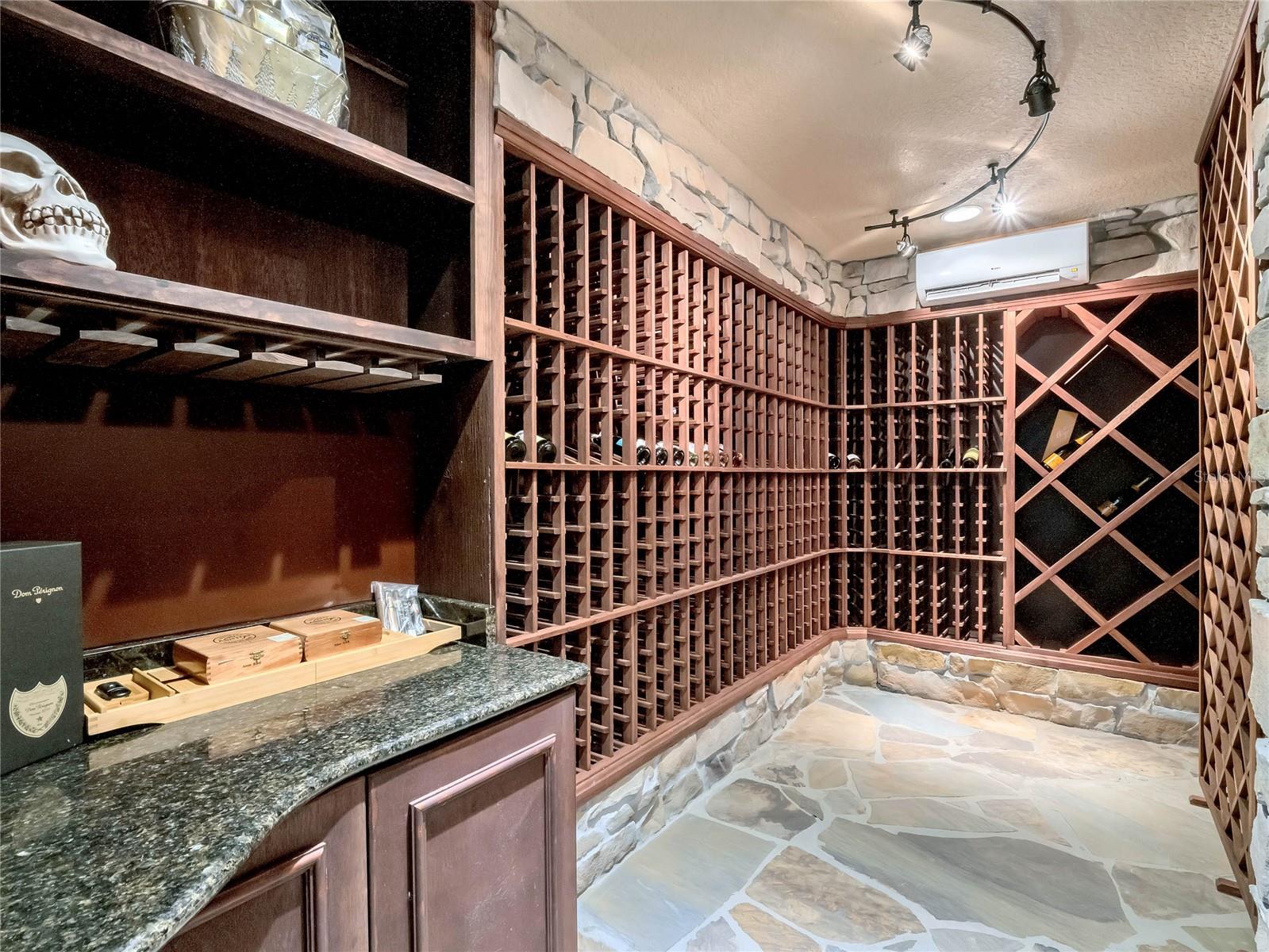 KILLARNEY POINT - Residential