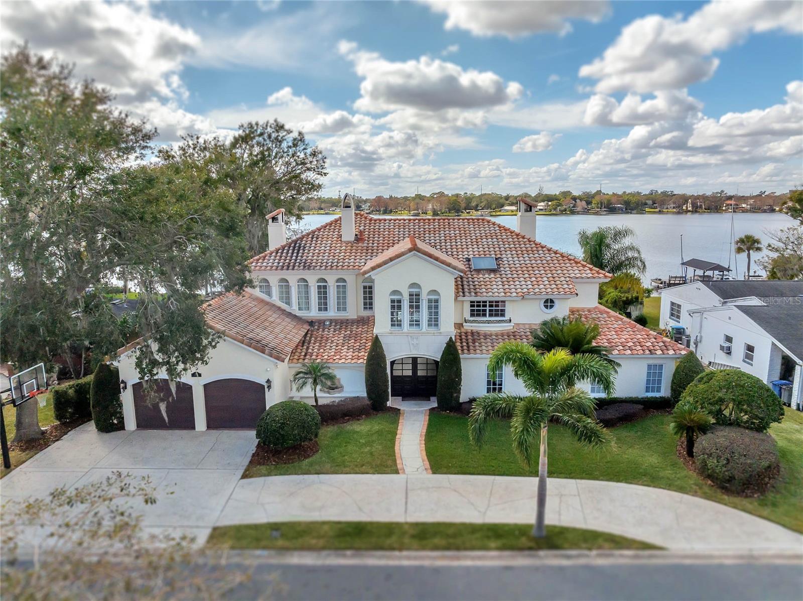 KILLARNEY POINT - Residential