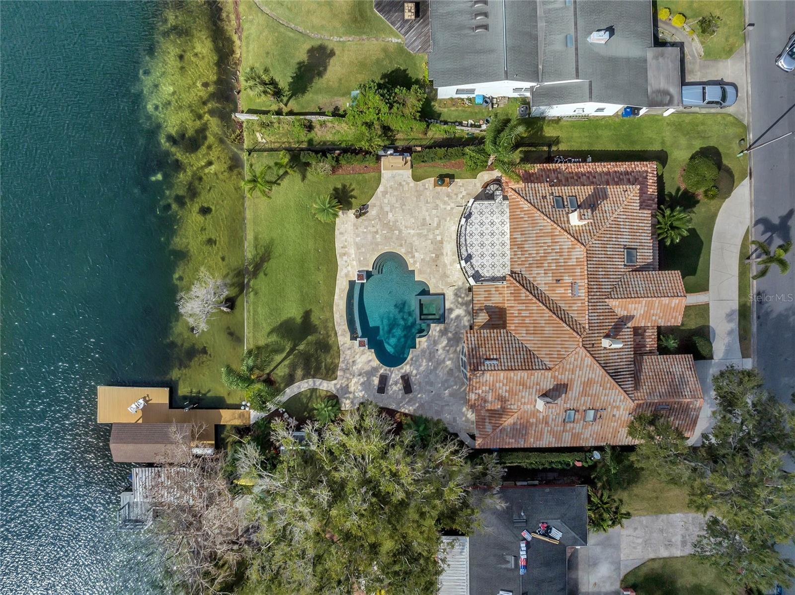 KILLARNEY POINT - Residential