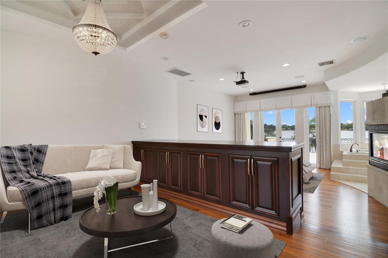 KILLARNEY POINT - Residential