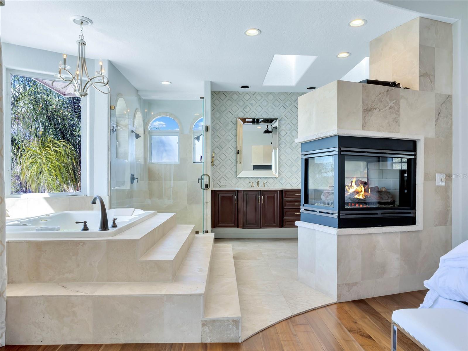 KILLARNEY POINT - Residential