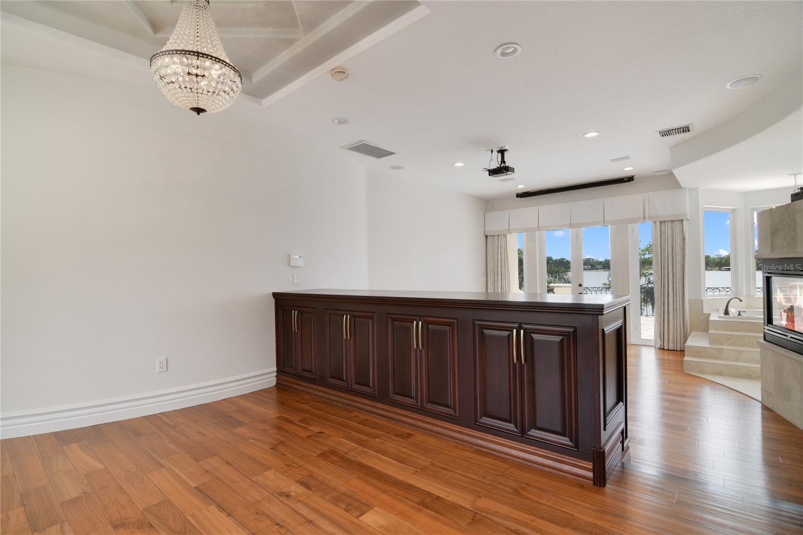 KILLARNEY POINT - Residential