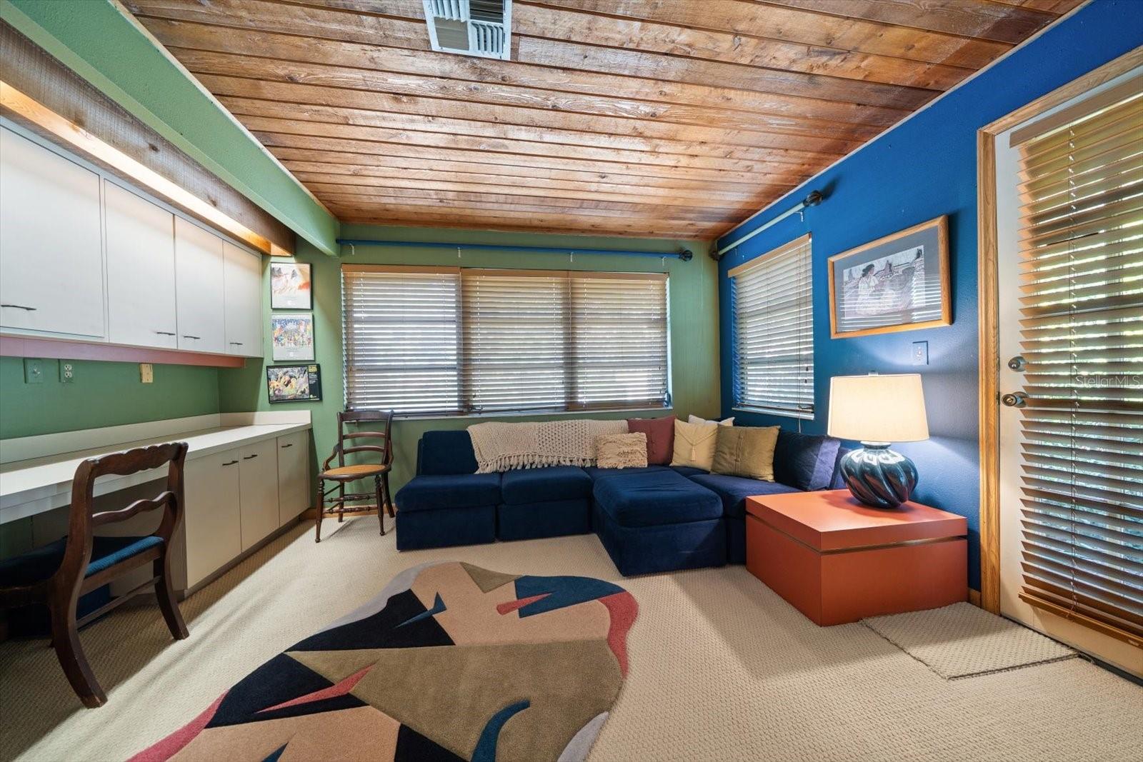 EASTLEIGH - Residential