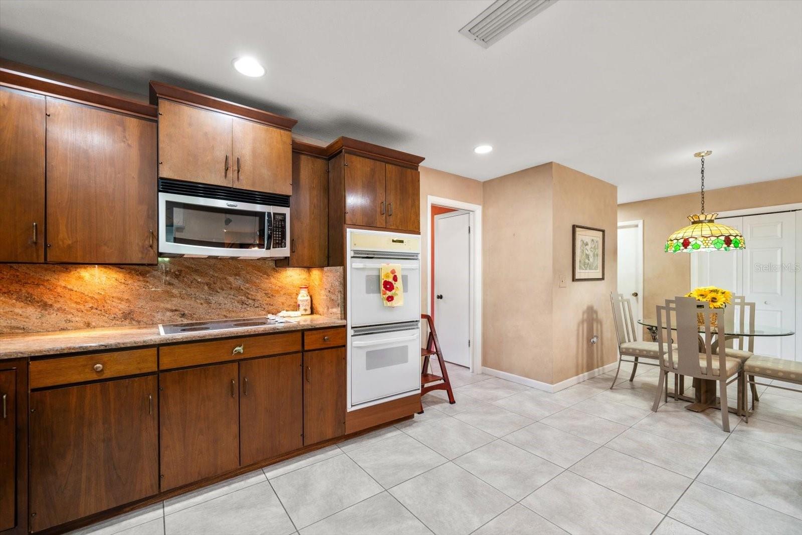 EASTLEIGH - Residential