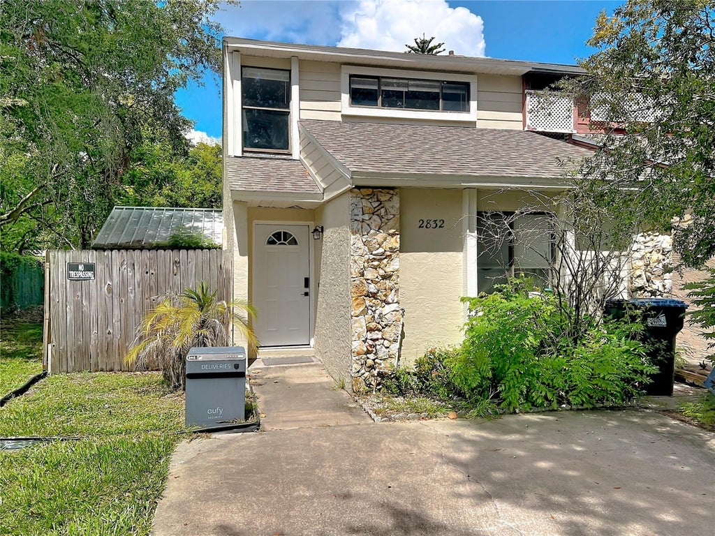 Photo of 2832 Hunt Club Lane, Orlando, FL 32826 (MLS # O6443493)