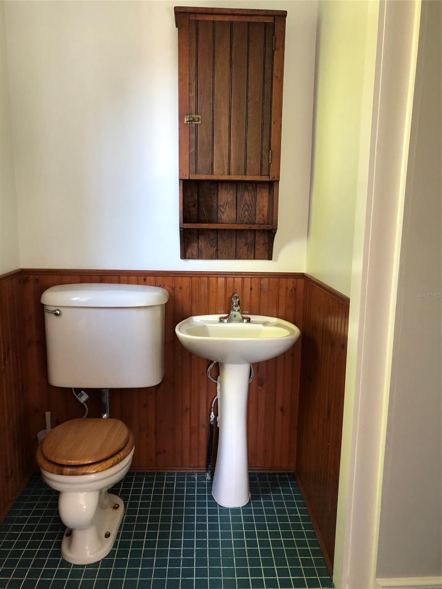 Daughertys New Smyrna - Residential Lease