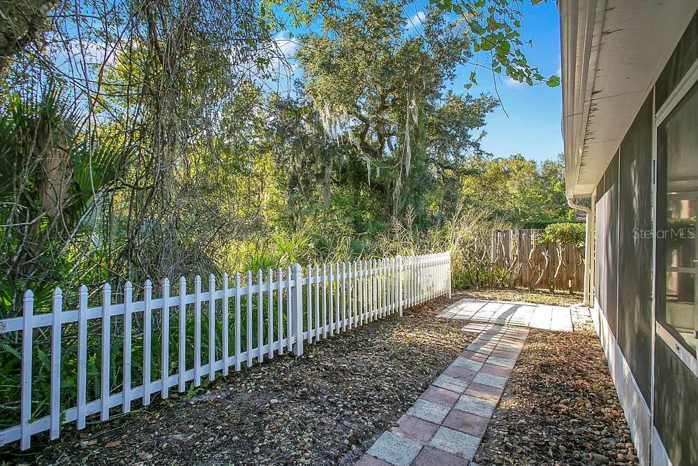 SEASONS THE - Residential