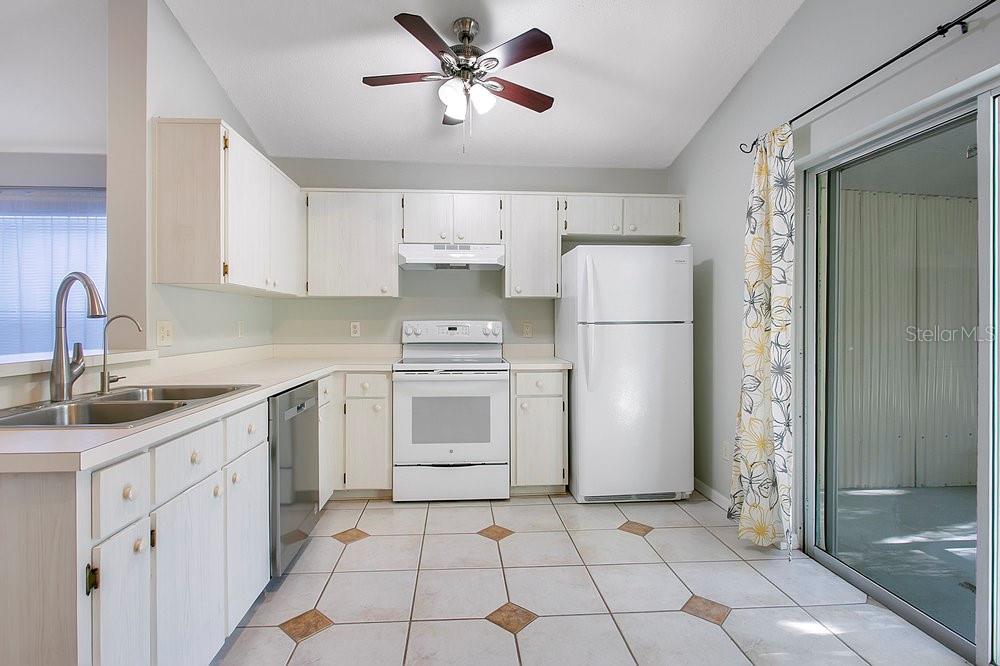 SEASONS THE - Residential