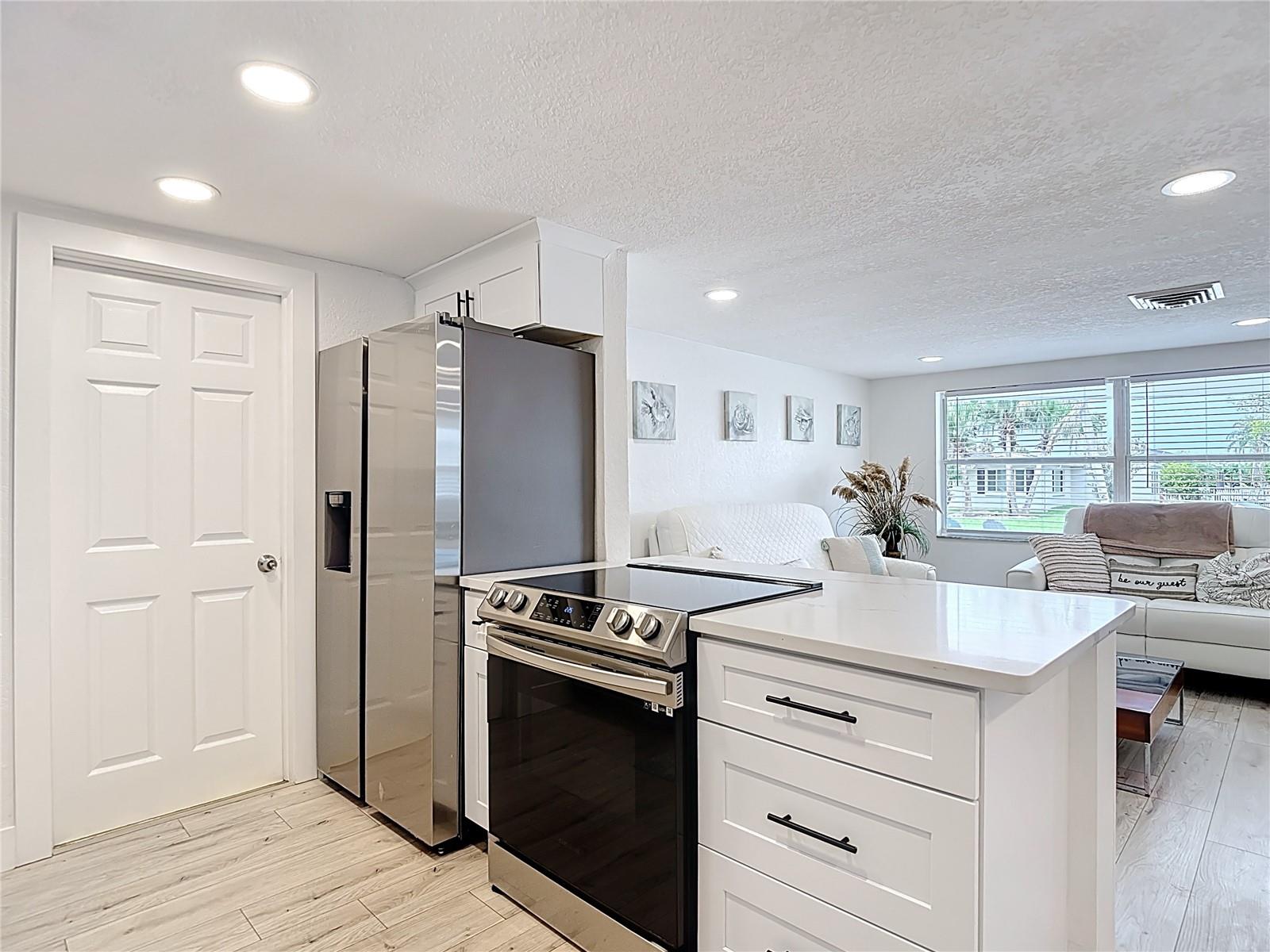 FLOR A MAR - Residential