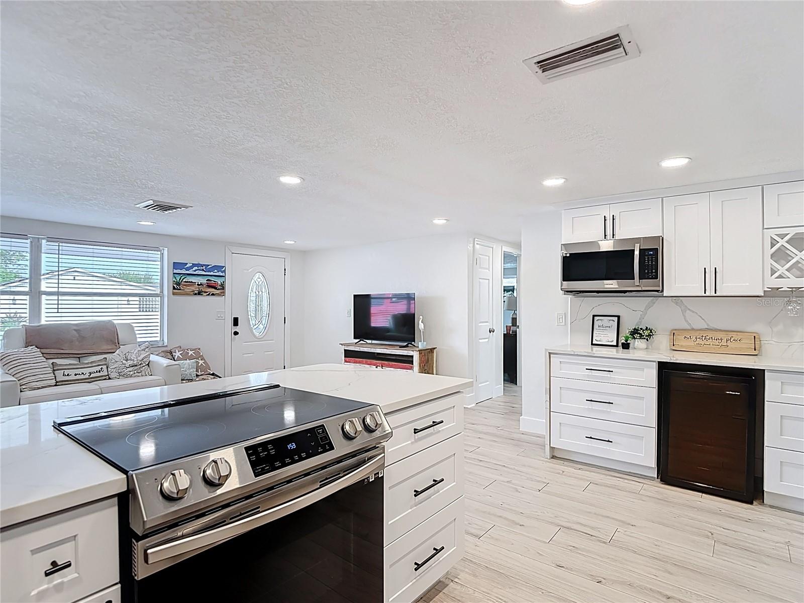 FLOR A MAR - Residential