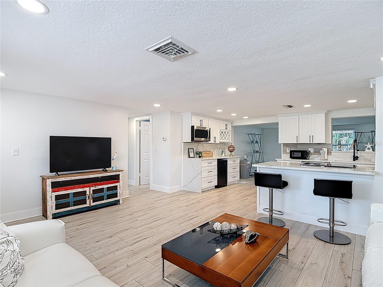 FLOR A MAR - Residential