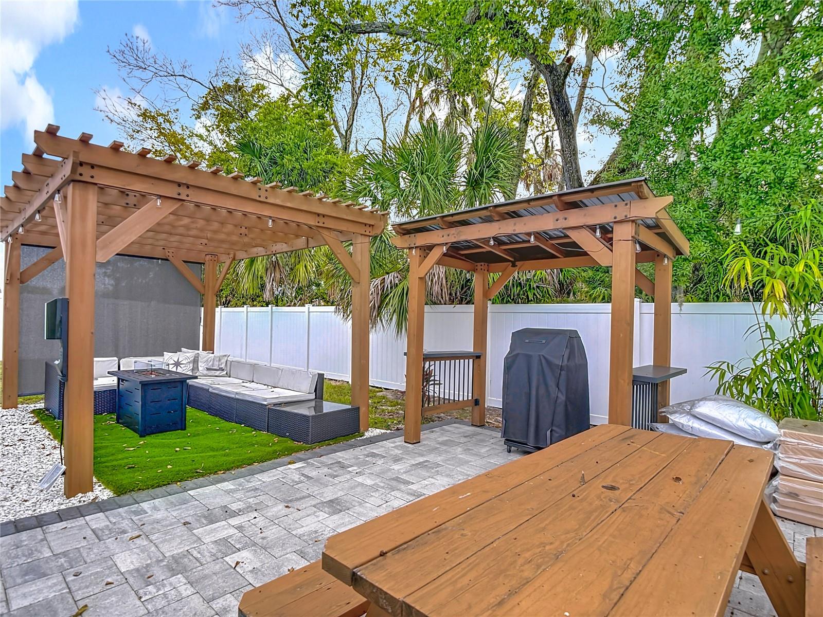 FLOR A MAR - Residential