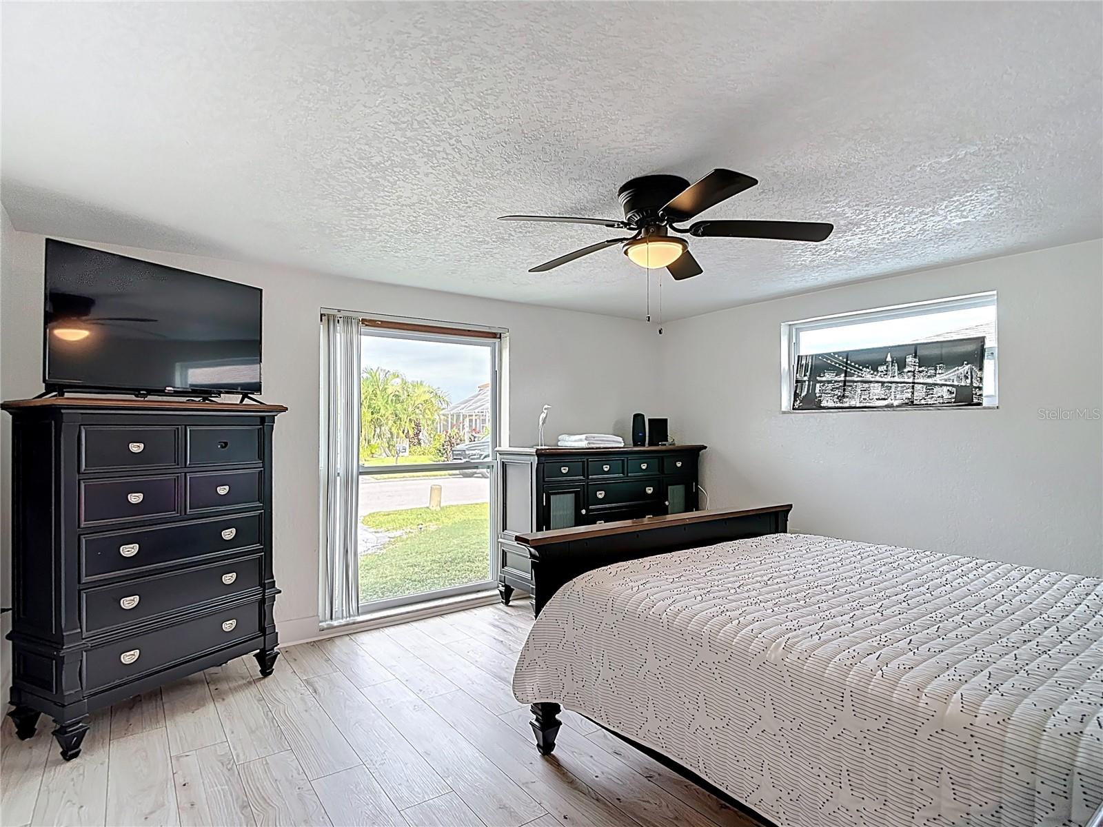 FLOR A MAR - Residential