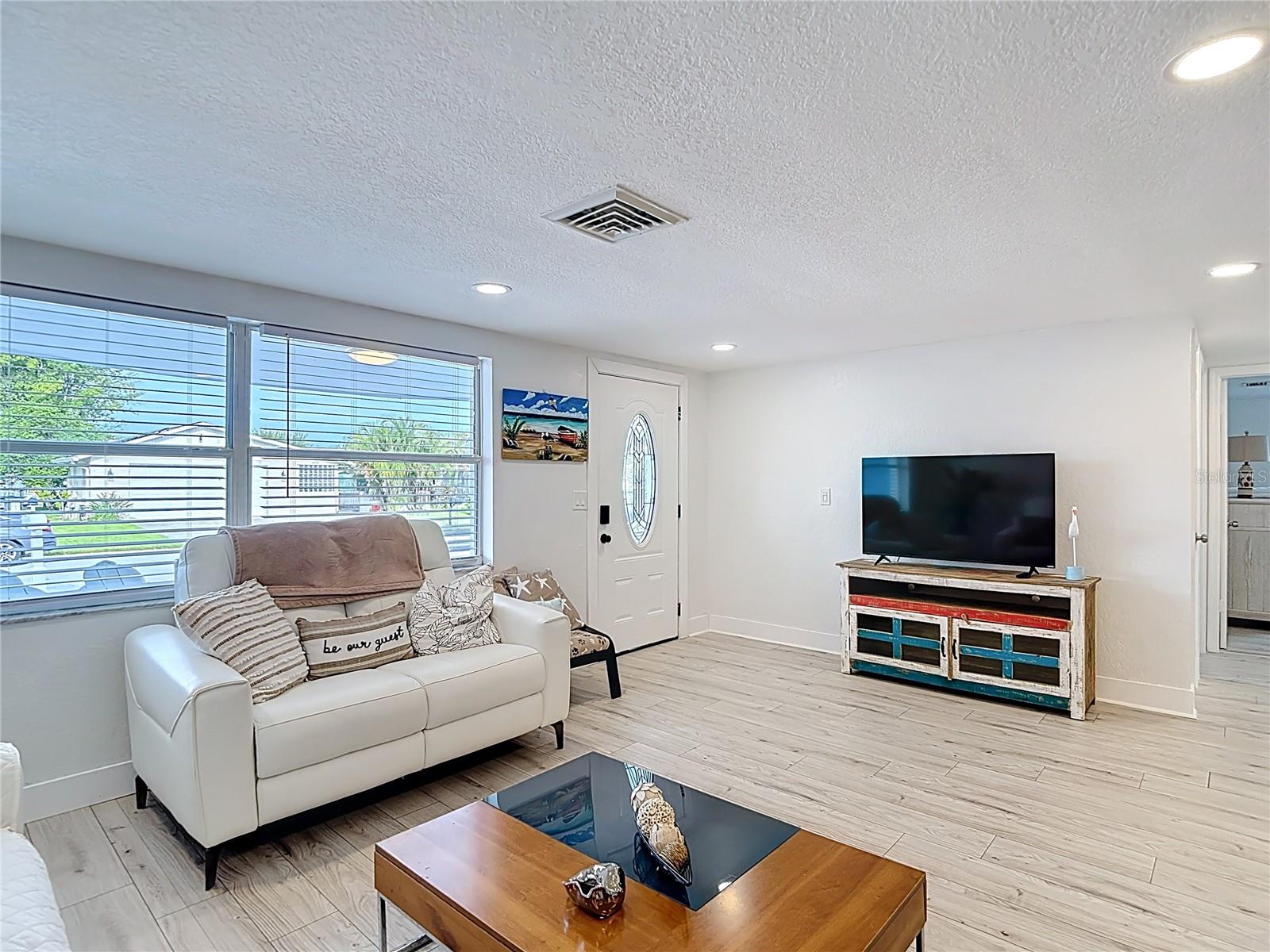 FLOR A MAR - Residential