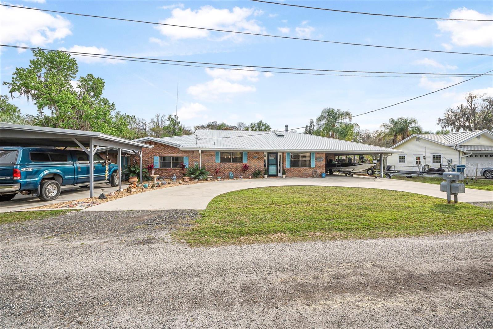 1511 RIVEREDGE COURT