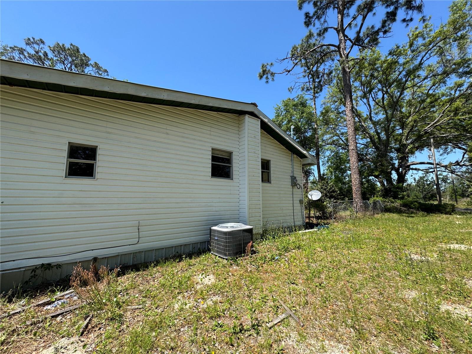 15130 104TH ST. LIVE OAK, FL32060 - Residential