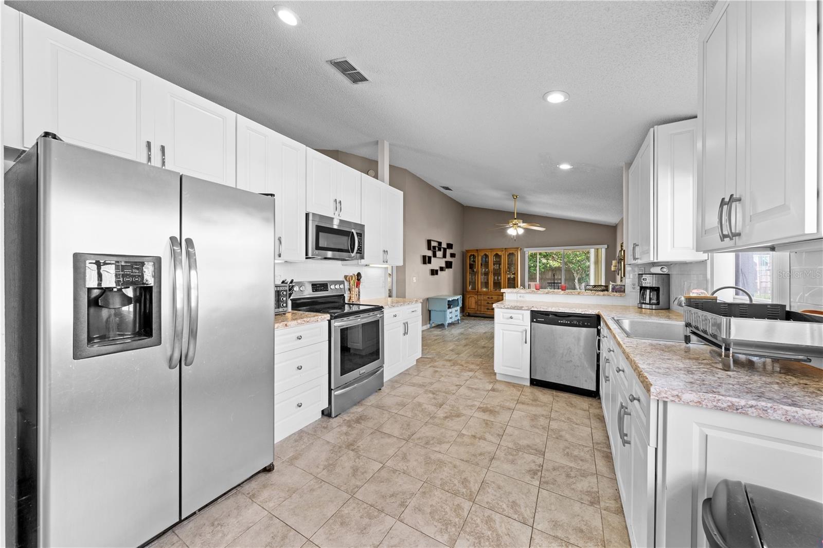 LAKEVIEW VILLAGE - Residential