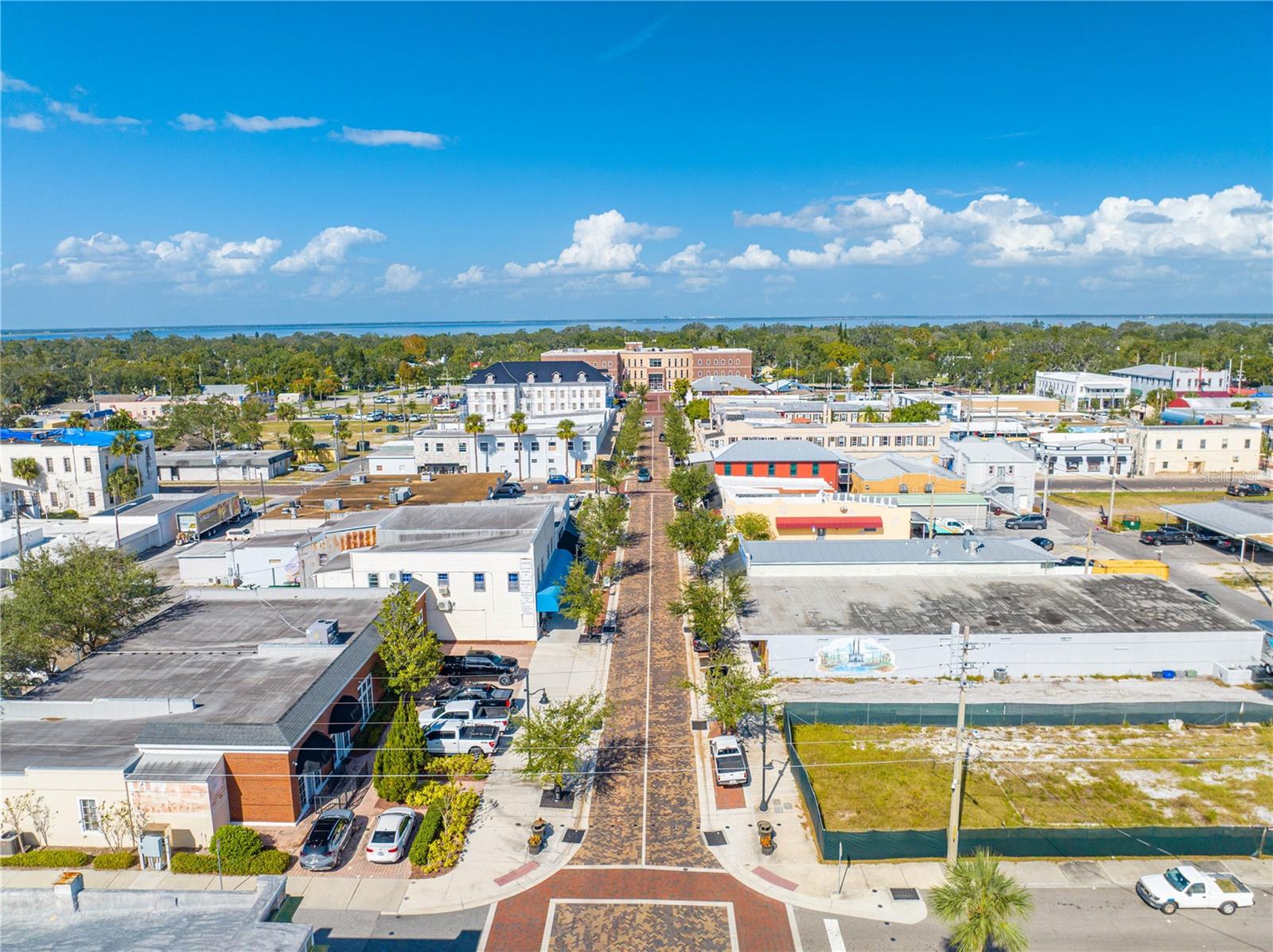 LAKEVIEW VILLAGE - Residential