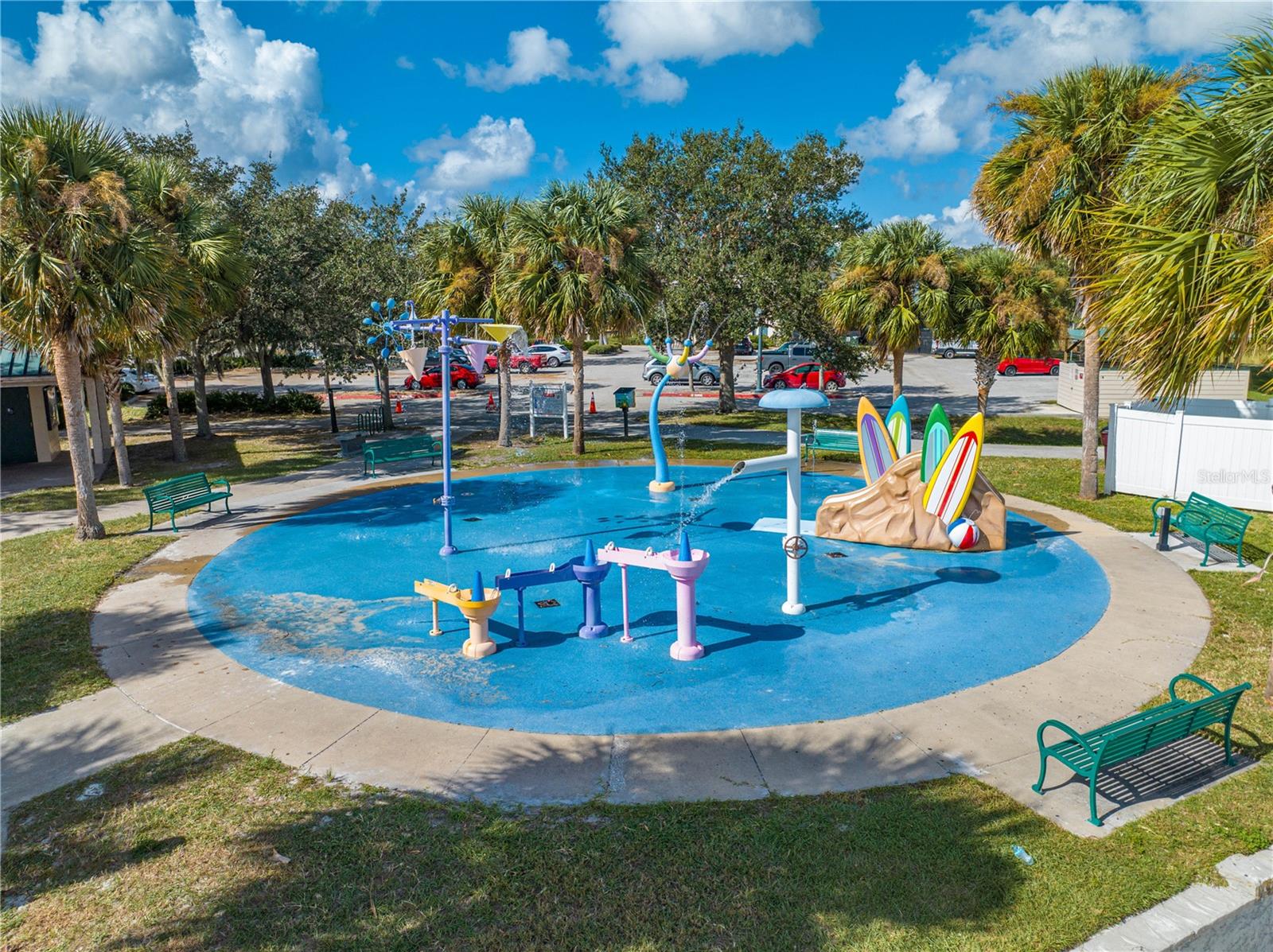 LAKEVIEW VILLAGE - Residential